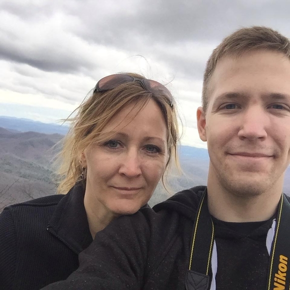 Meet your Posher, Brett - Picture 1 of 1